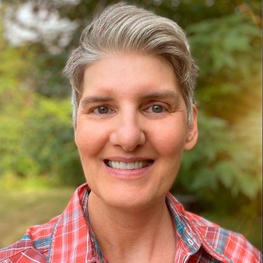 MSBA Advisor Headshot - Linda Schumacher