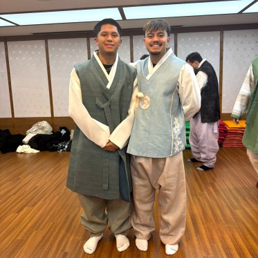 Students in South Korean attire