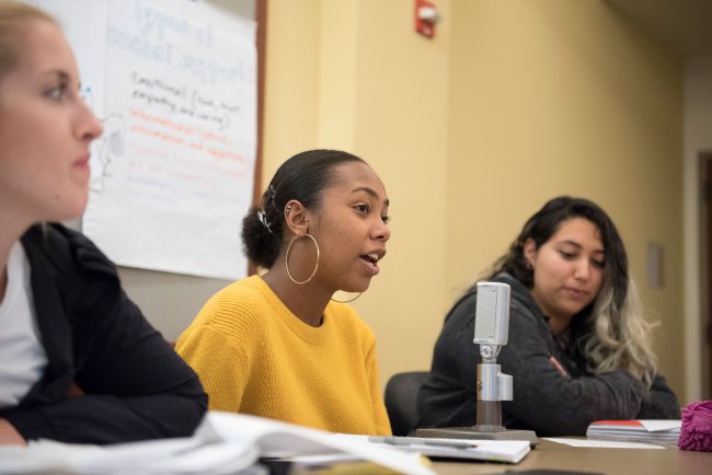 A student in a marriage and family therapy course