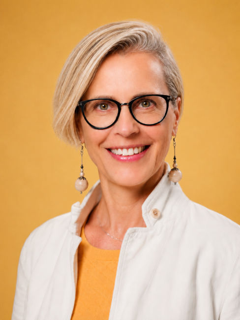 Helga Lenart-Cheng