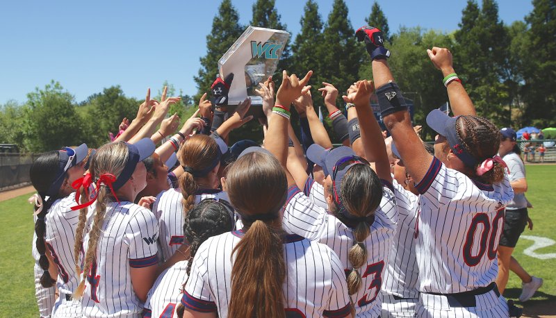 Softball team hoists WCC Trophy after beating LMU in May 2024