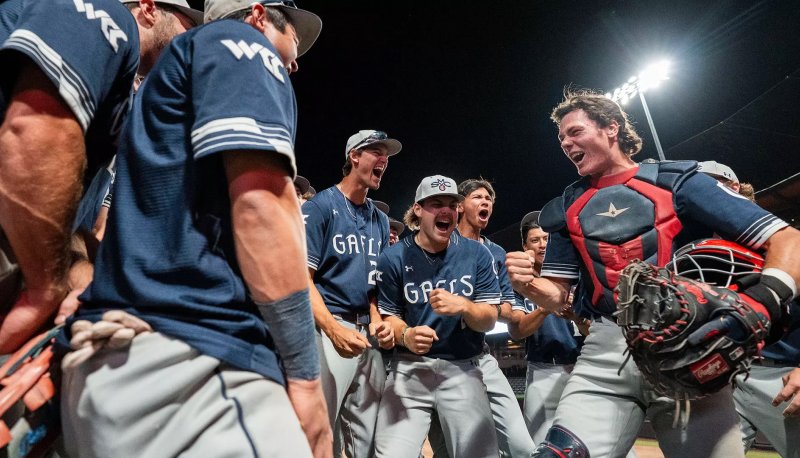Saint Mary's baseball celebrates a win over Gonzaga in 2025 WCC Tournament