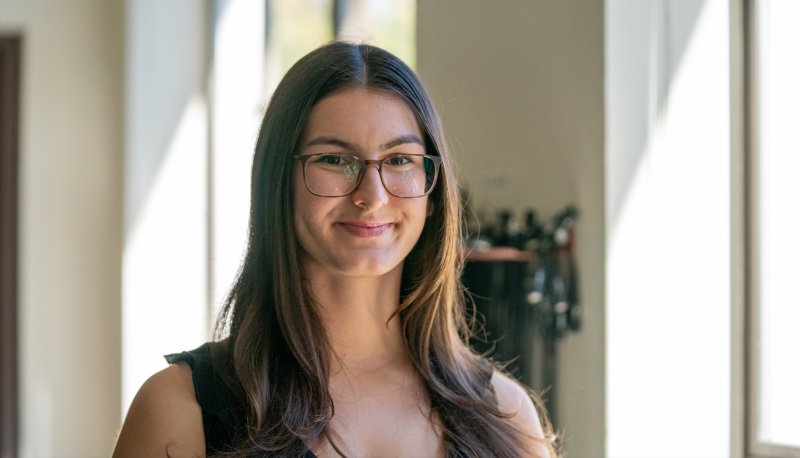 Danijela Concion '26 in  a Physics lab on campus