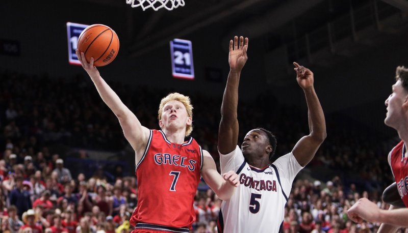 Basketball player Joshua Dent shoots against Gonzaga in January 2026