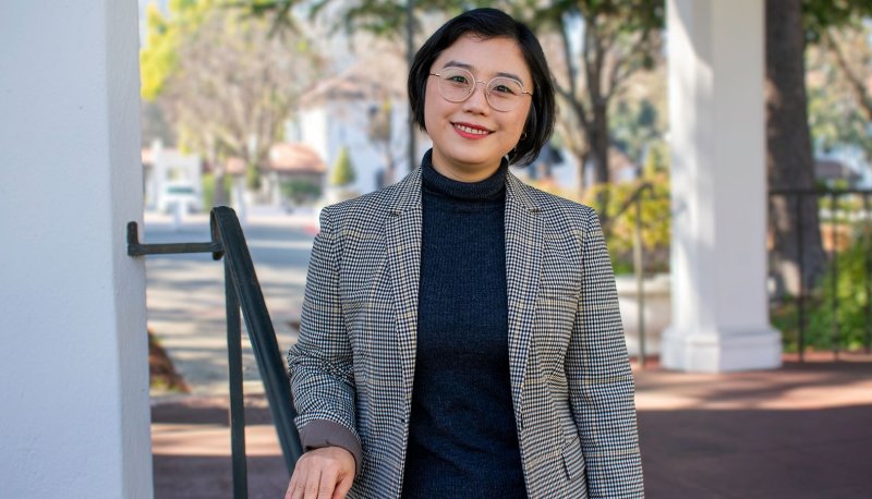 saint mary's economics professor dr. josie xiao