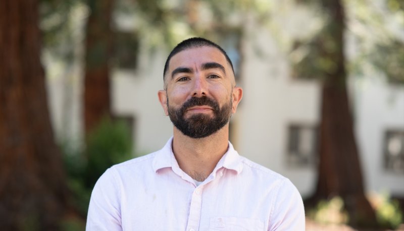 Jonathan Montoya portrait on campus