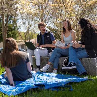 Gael students on the lawn studying