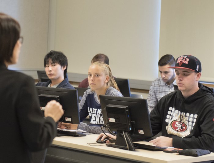 Saint Mary's Business Analytics Degree Students in Classroom